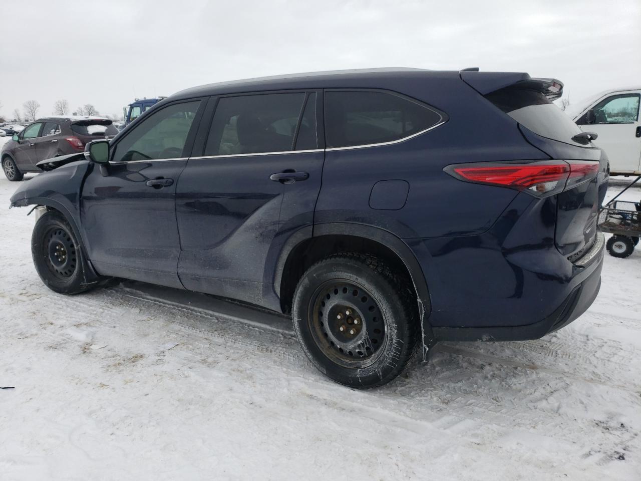 2022 Toyota Highlander Xle - Image 2