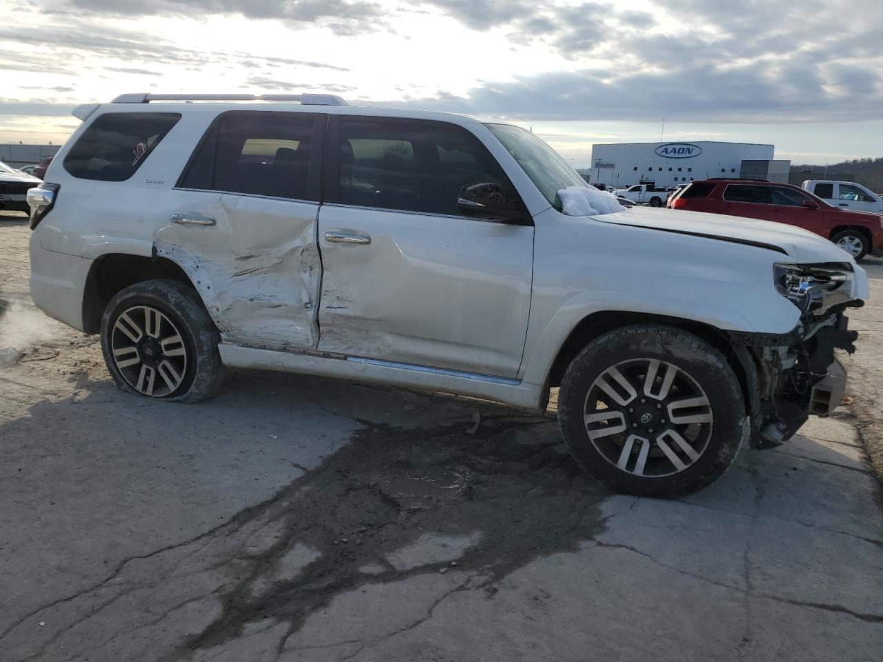 2014 Toyota 4Runner Sr5 - Image 4