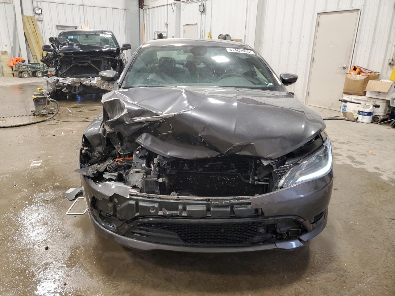 2015 Chrysler 200 S - Фото 5