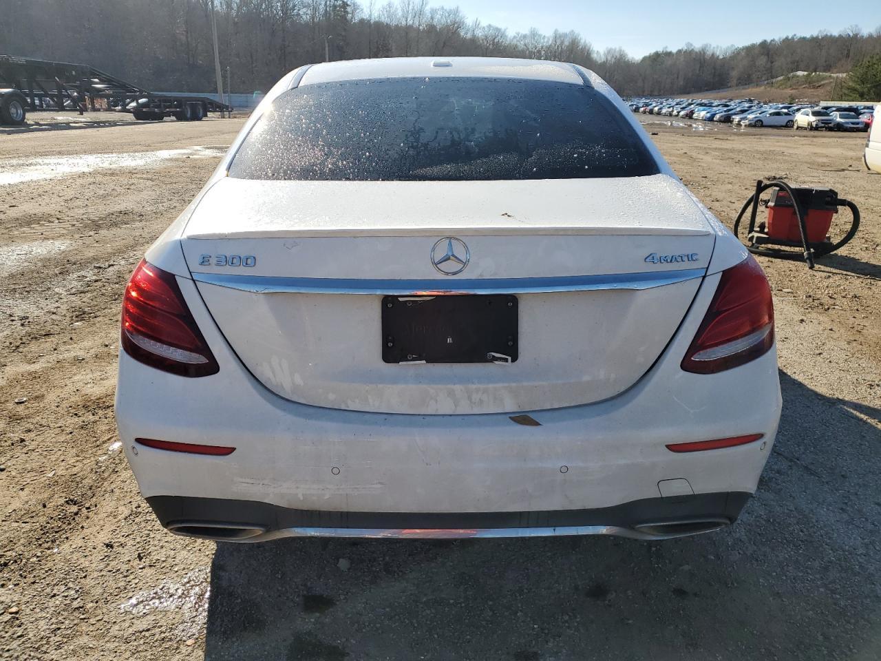 2017 Mercedes-Benz E 300 4Matic - Фото 6