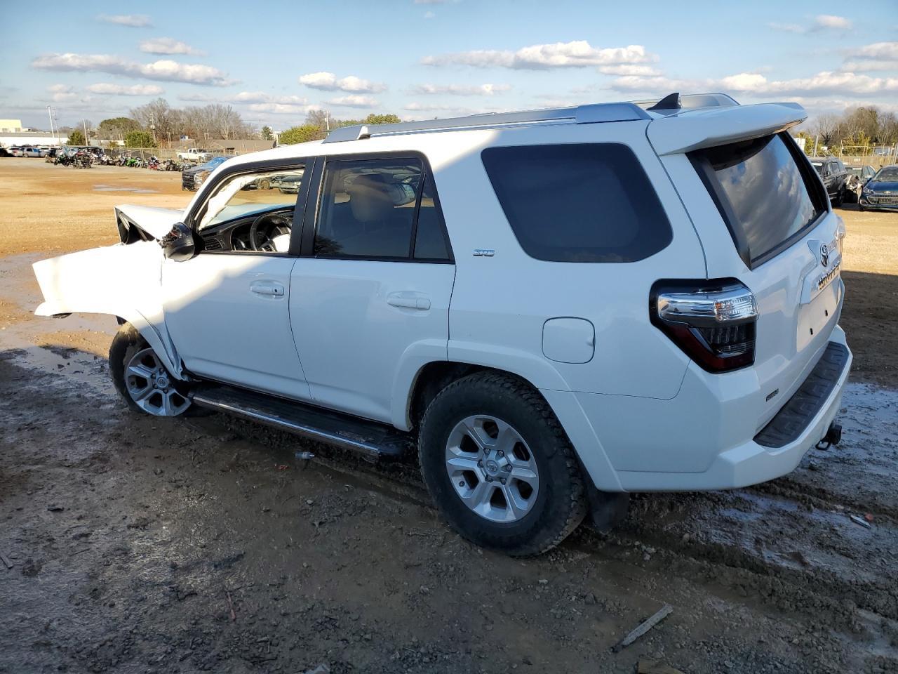 2015 Toyota 4Runner Sr - Image 2
