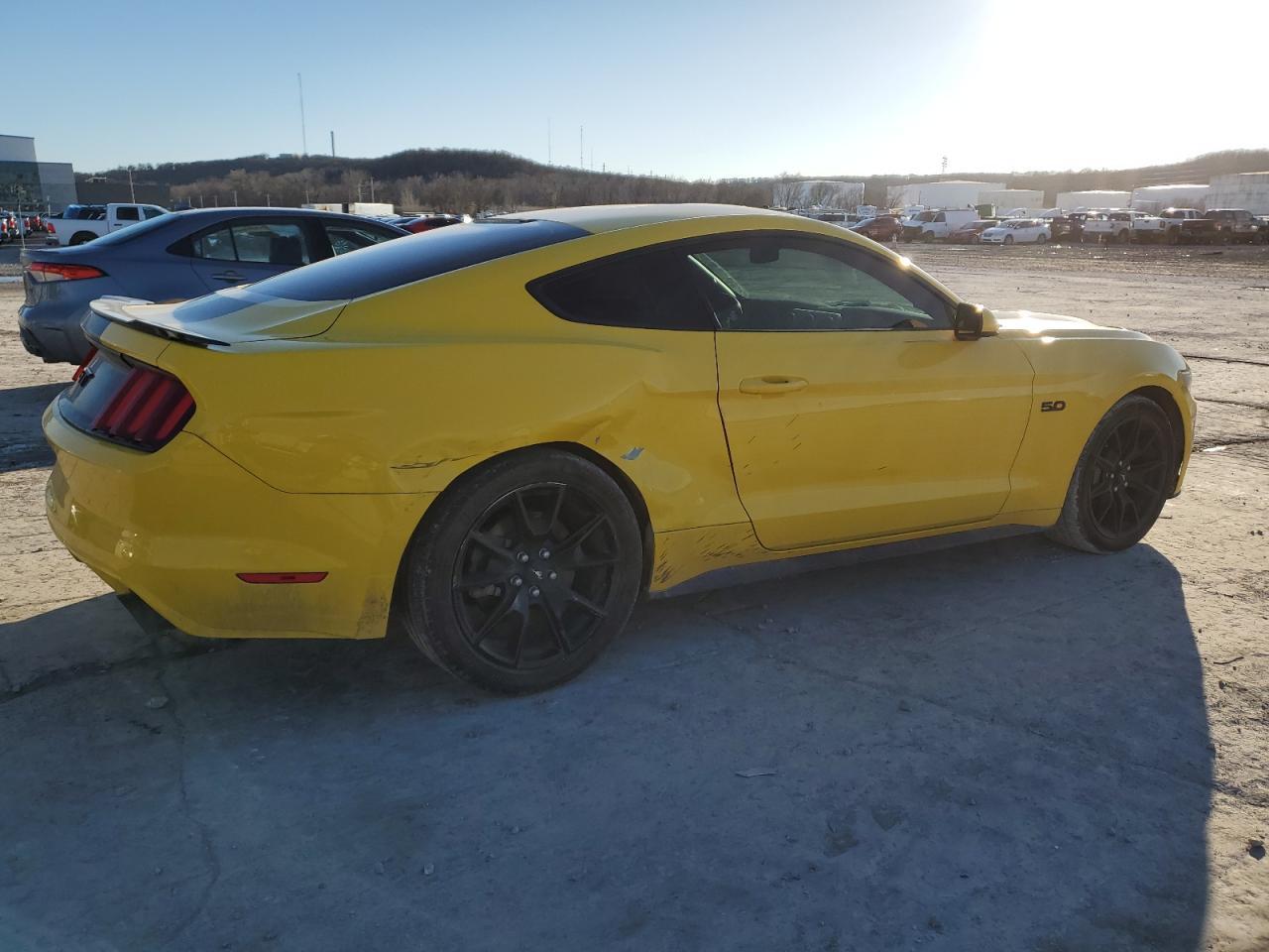 2017 Ford Mustang Gt - Фото 3