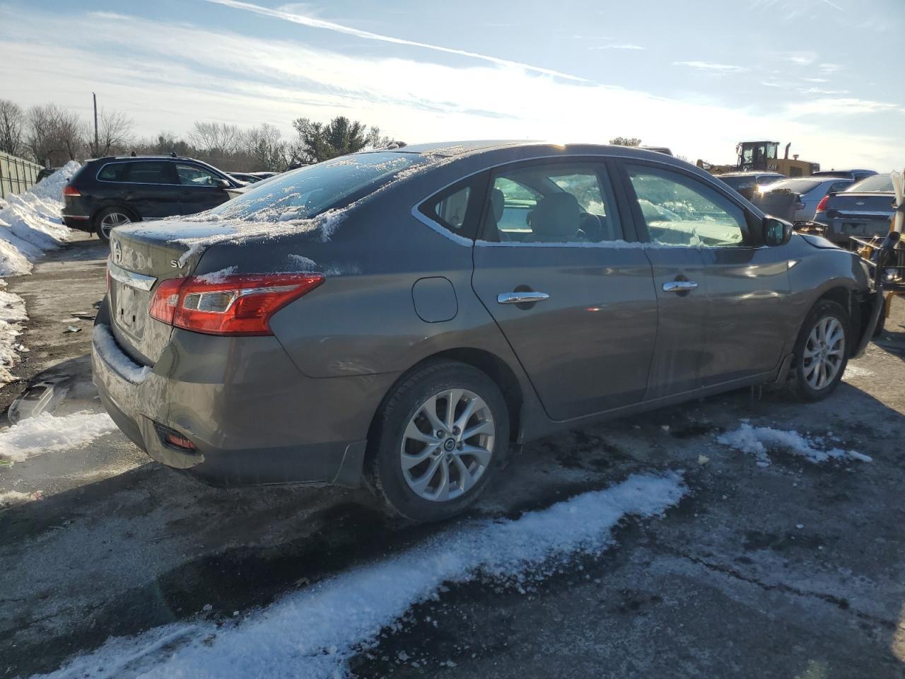 2016 Nissan Sentra S - Фото 3