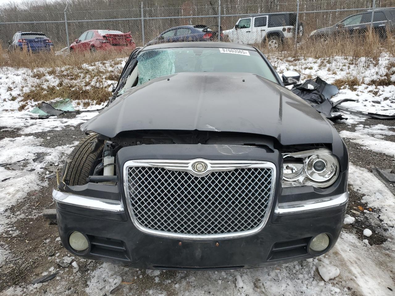 2009 Chrysler 300C - Image 4