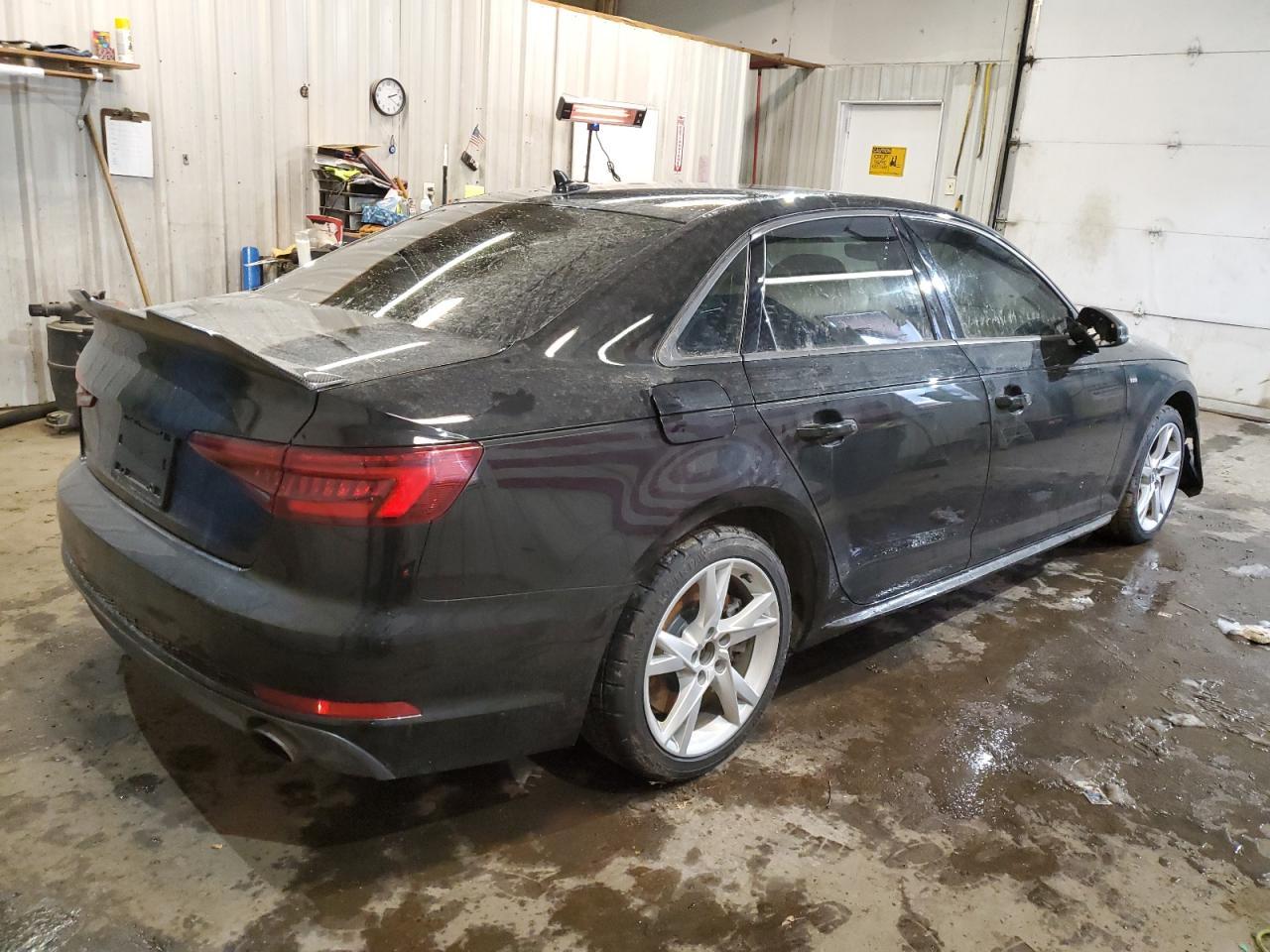 2018 Audi A4 Premium - Фото 3