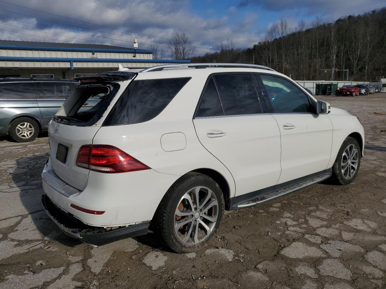 2016 Mercedes-Benz Gle 350 - Image 3