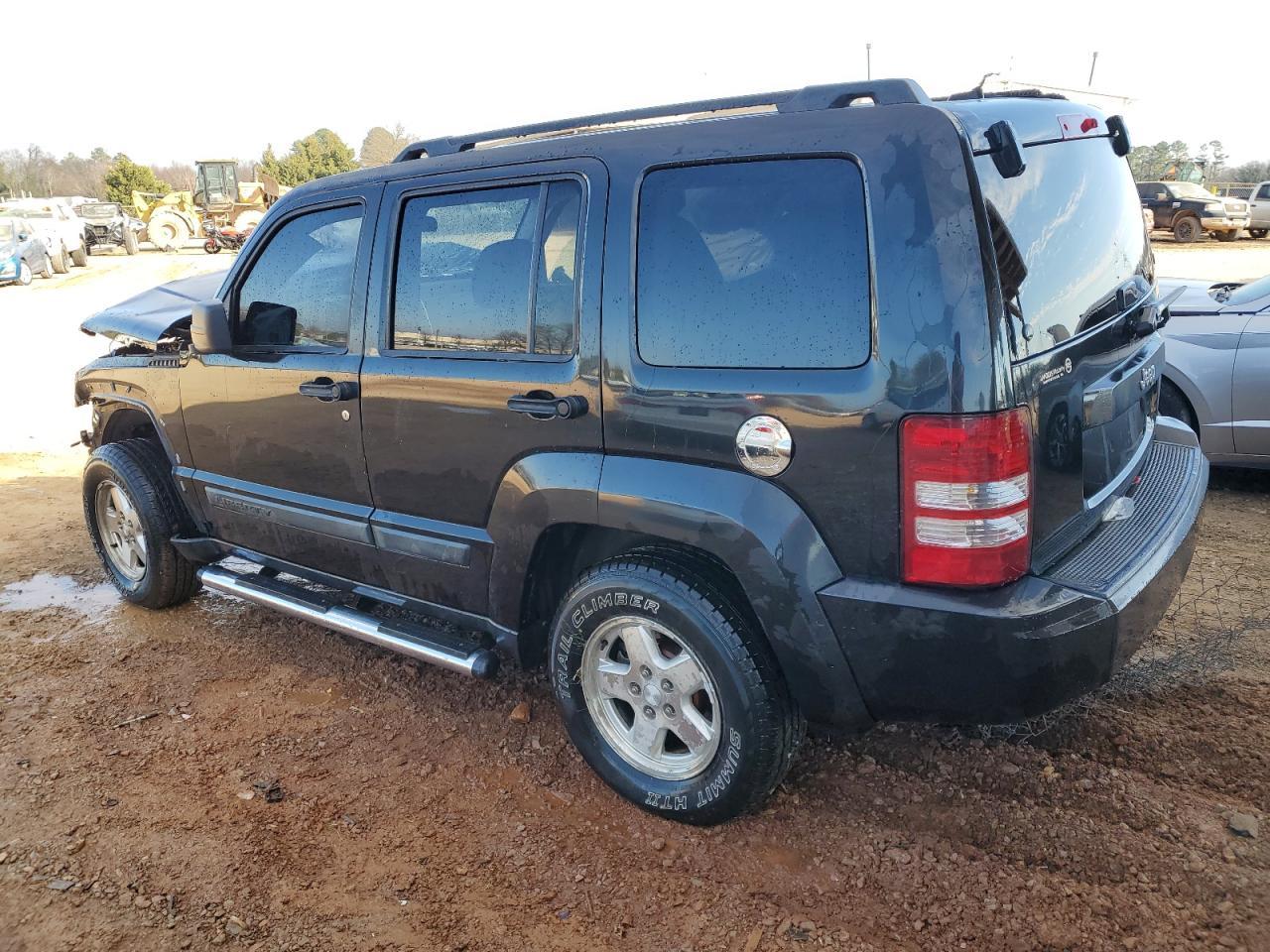 2010 Jeep Liberty Sport - Фото 2