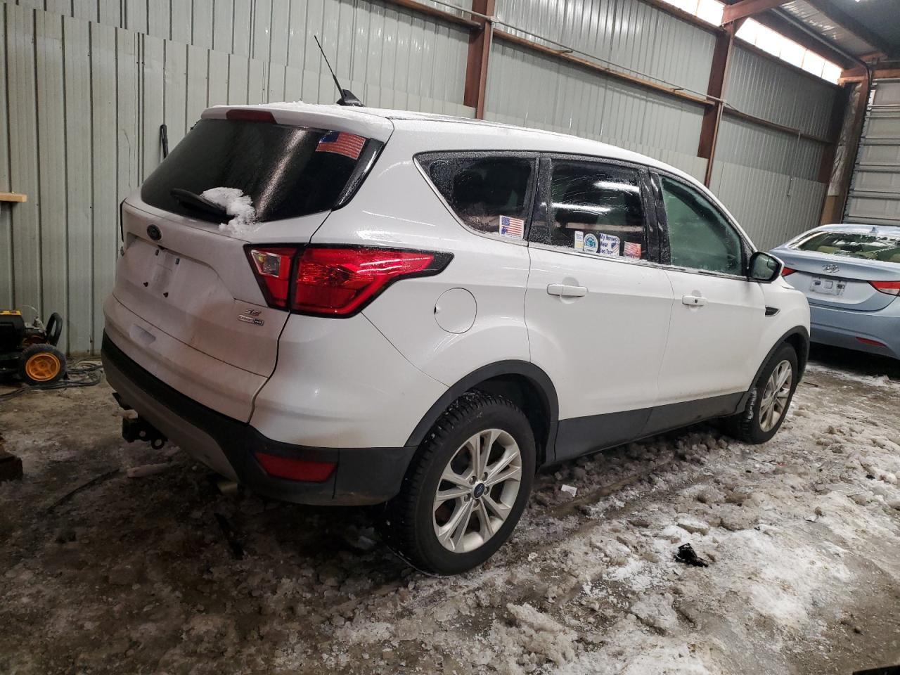 2019 Ford Escape Se - Фото 3