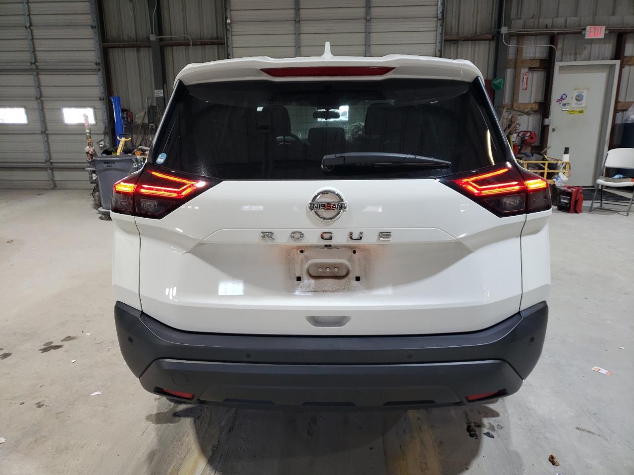 2021 Nissan Rogue S - Фото 6