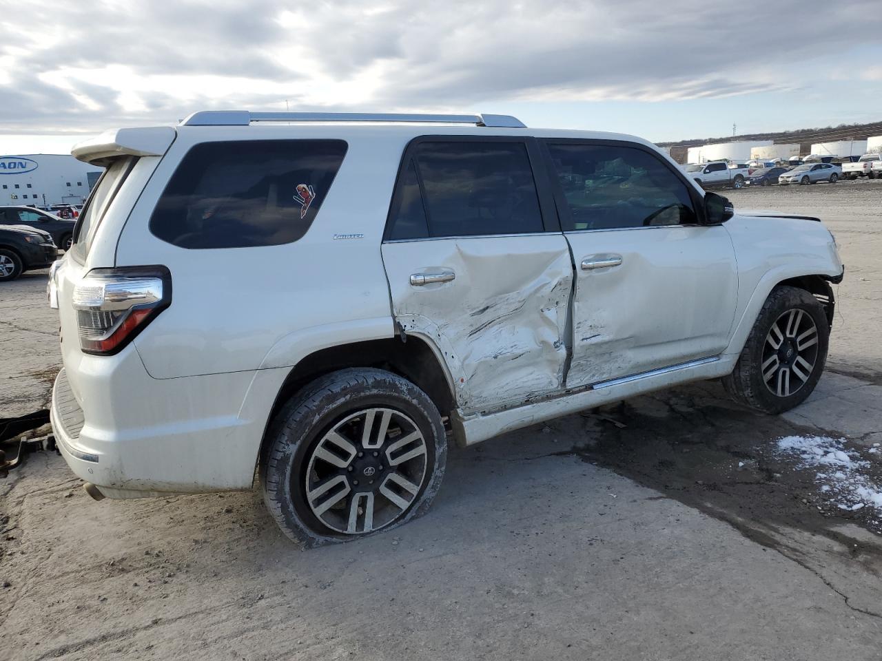 2014 Toyota 4Runner Sr5 - Image 3