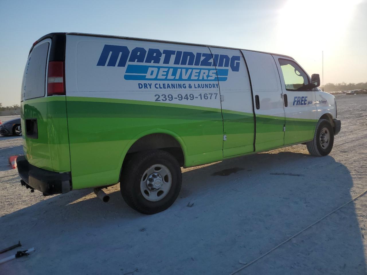 2010 Chevrolet Express G2500 - Image 3