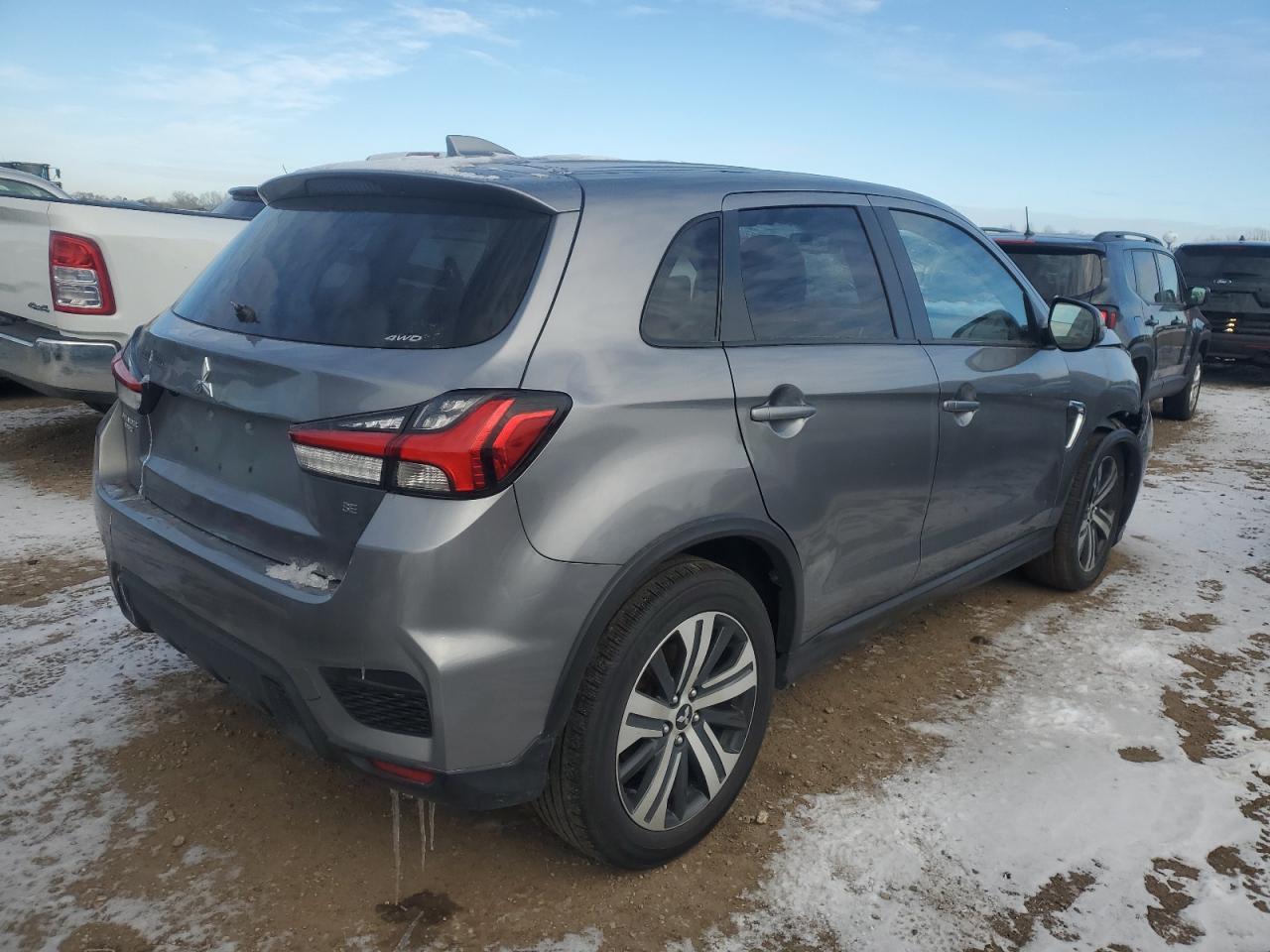 2020 Mitsubishi Outlander Sport Es - Image 3