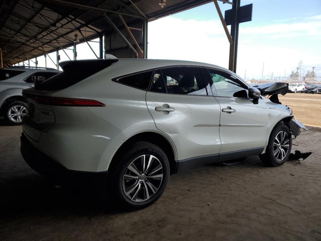 2021 Toyota Venza Le - Фото 3