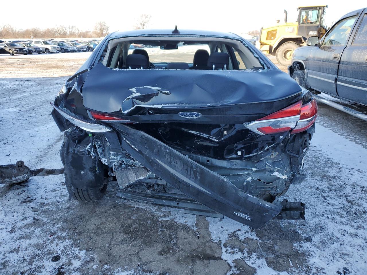 2020 Ford Fusion Se - Image 6