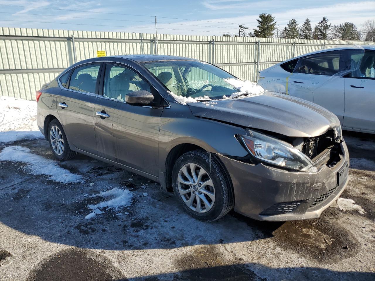 2016 Nissan Sentra S - Фото 4