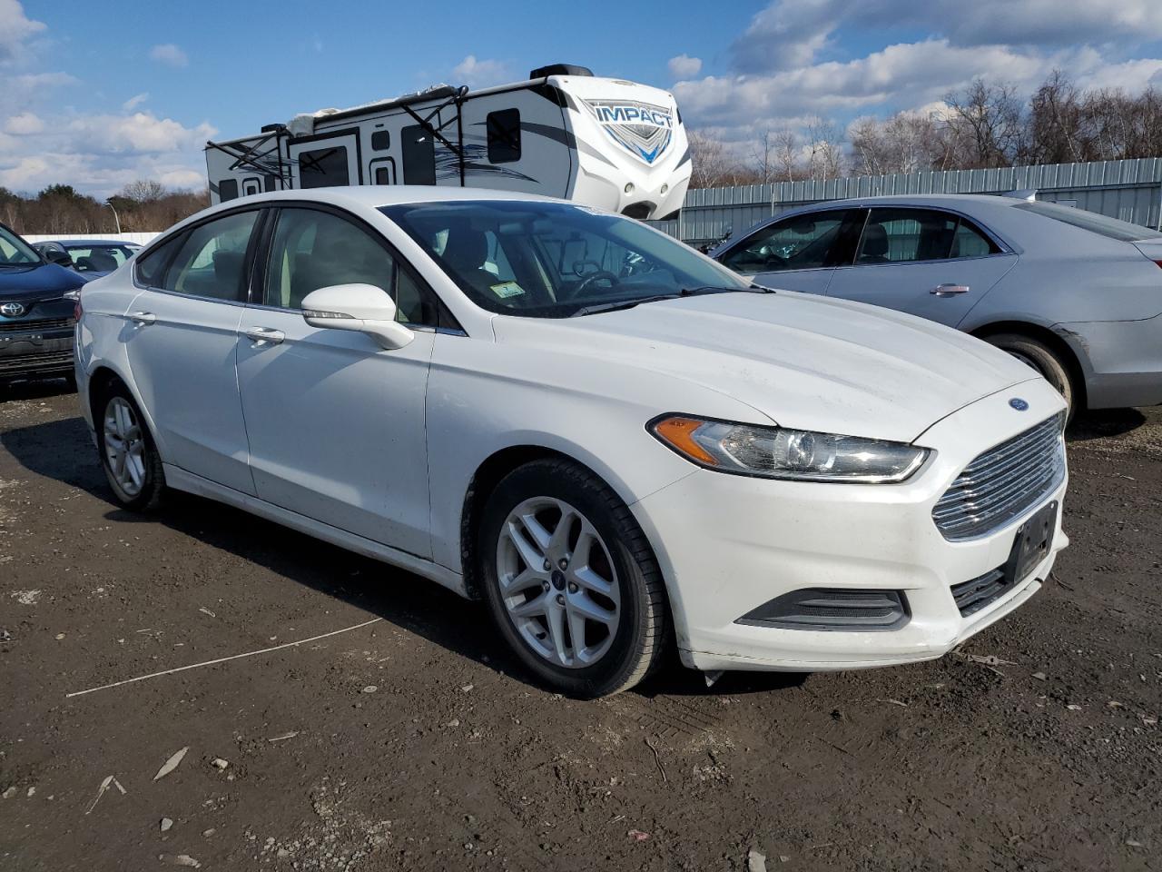 2015 Ford Fusion Se - Фото 4