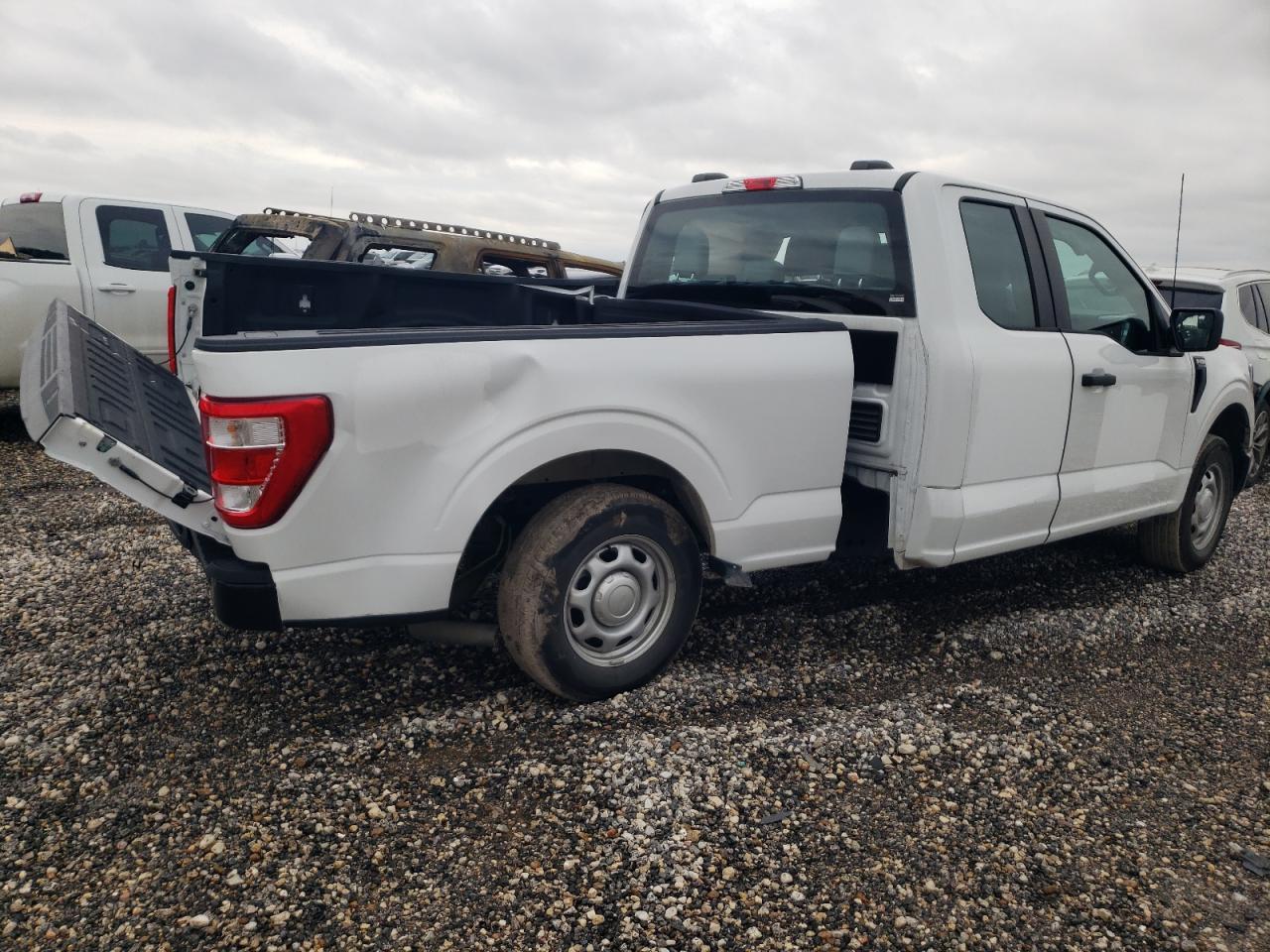 2023 Ford F150 Super Cab - Image 3