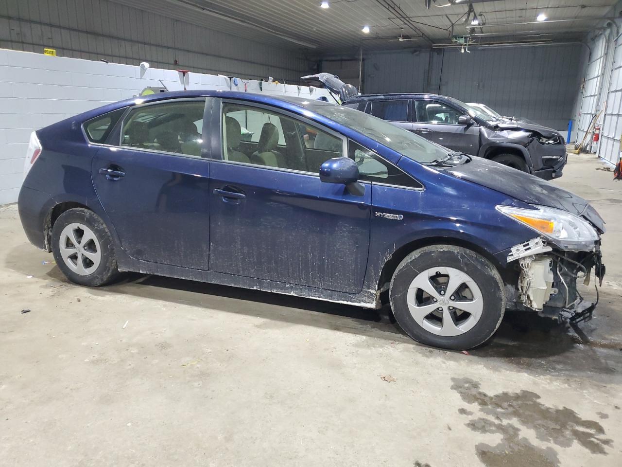 2014 Toyota Prius - Image 4