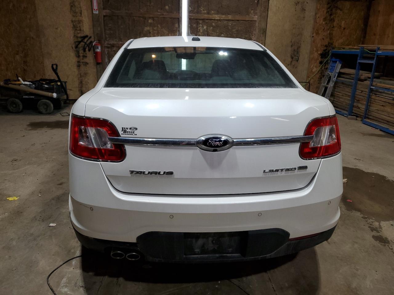 2012 Ford Taurus Limited - Image 6