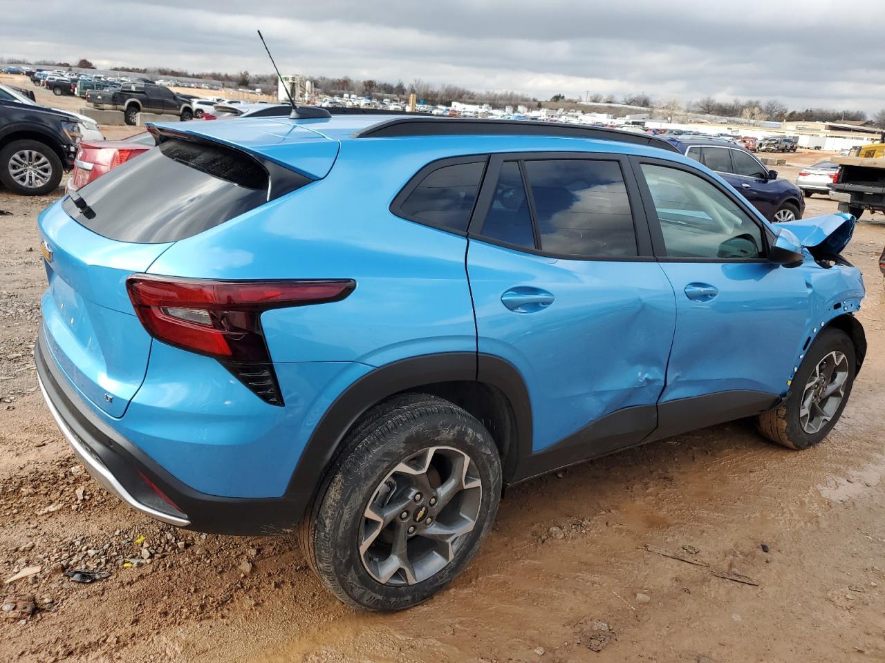 2025 Chevrolet Trax 1Lt - Image 3