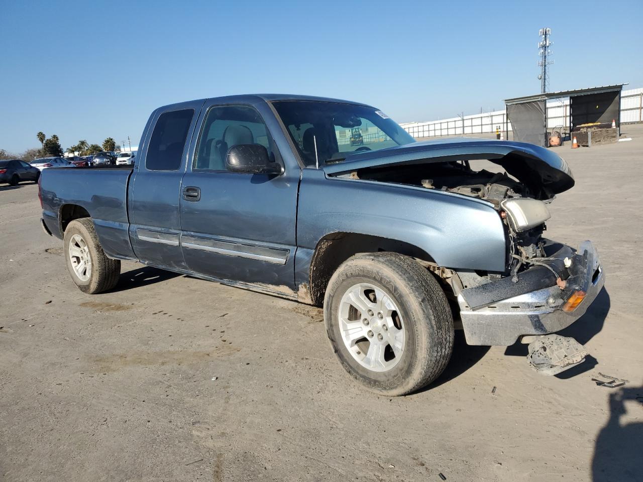 2007 Chevrolet Silverado C1500 Classic - Image 4