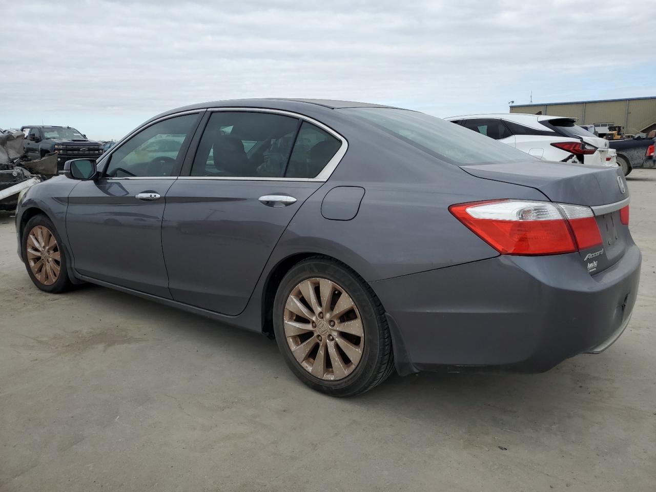 2015 Honda Accord - Фото 2