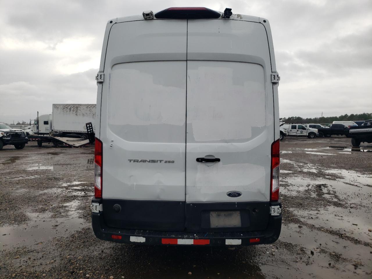 2020 Ford Transit T-250 - Image 6