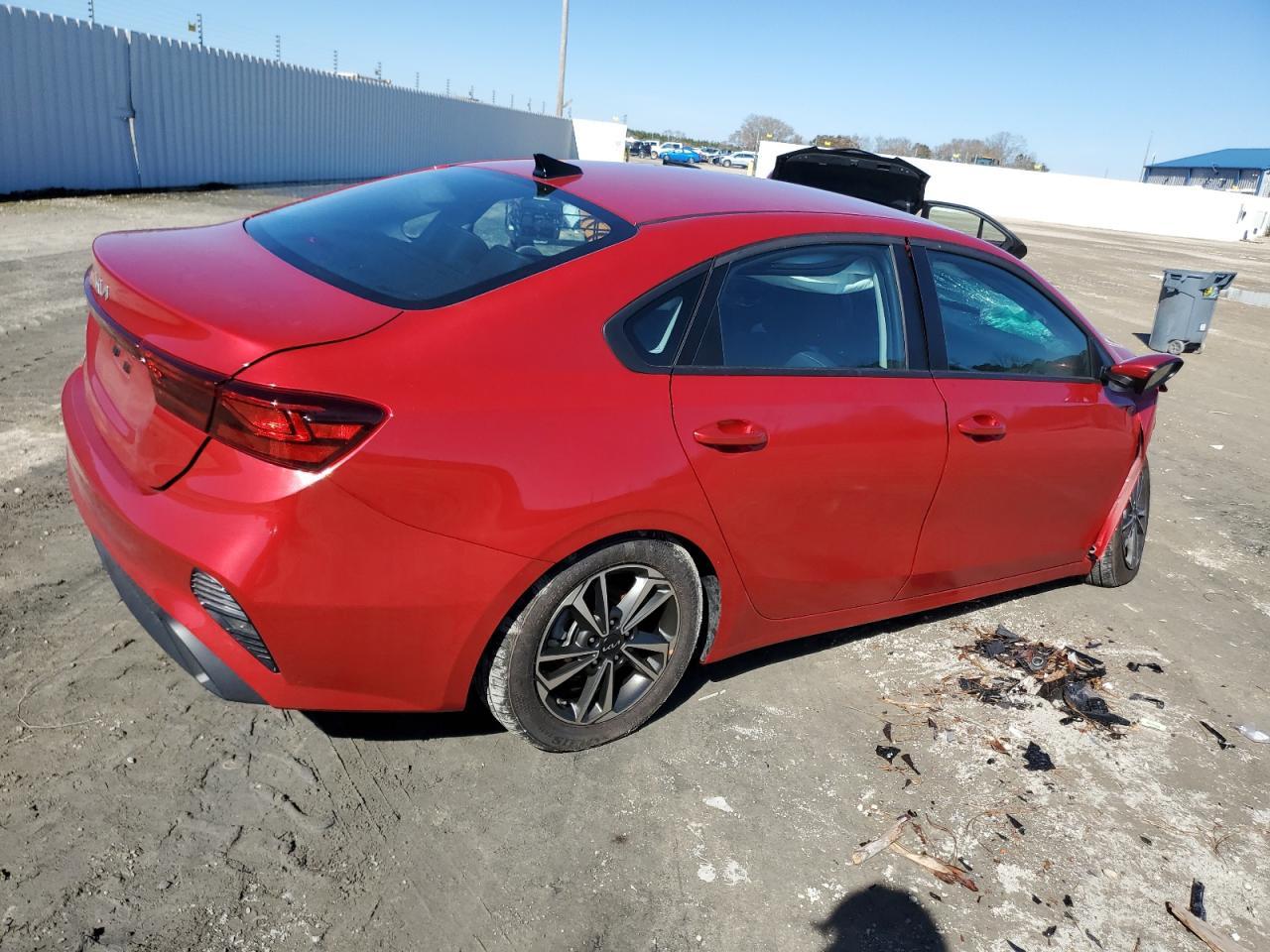 2024 Kia Forte Lx - Фото 3