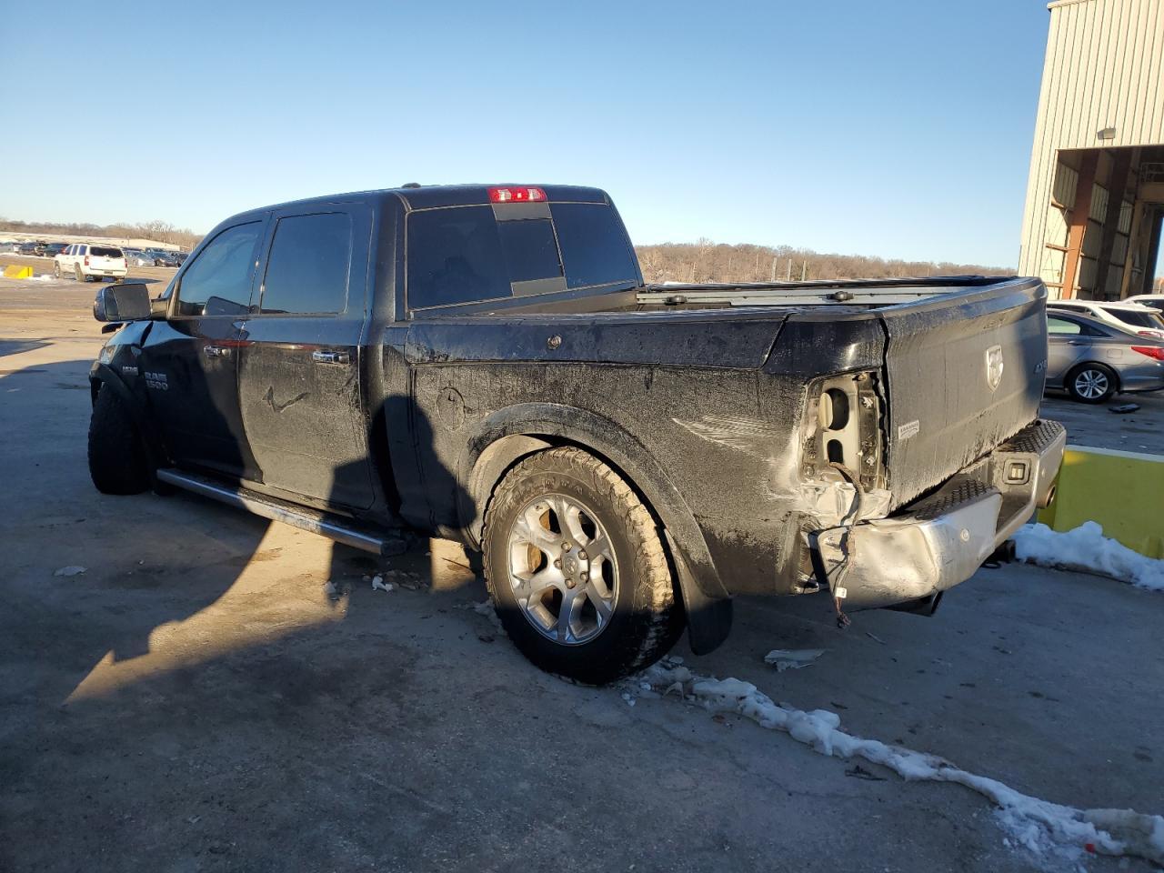 2017 Ram 1500 Laramie - Фото 2