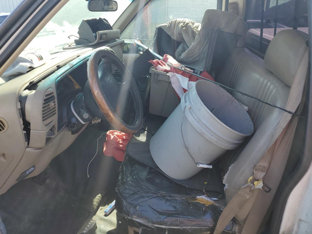 1997 GMC Sierra C1500 - Фото 7
