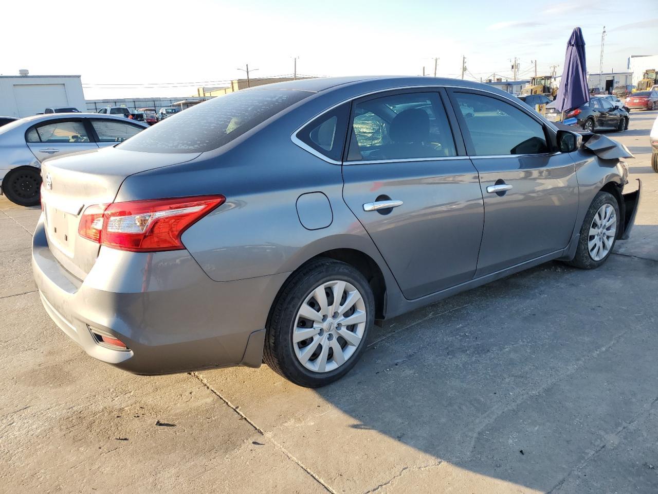 2019 Nissan Sentra S - Image 3