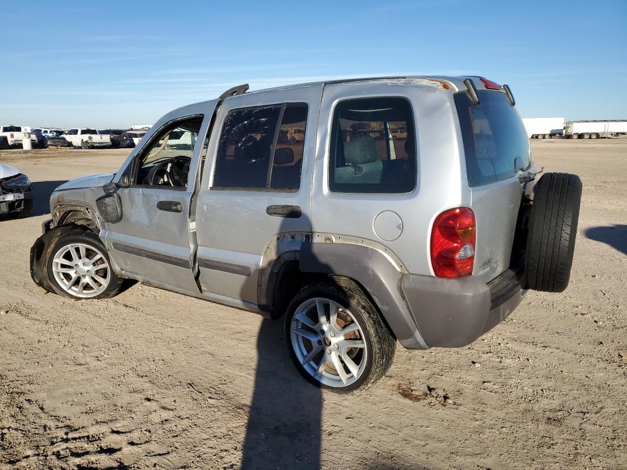 2004 Jeep Liberty Sport - Image 2