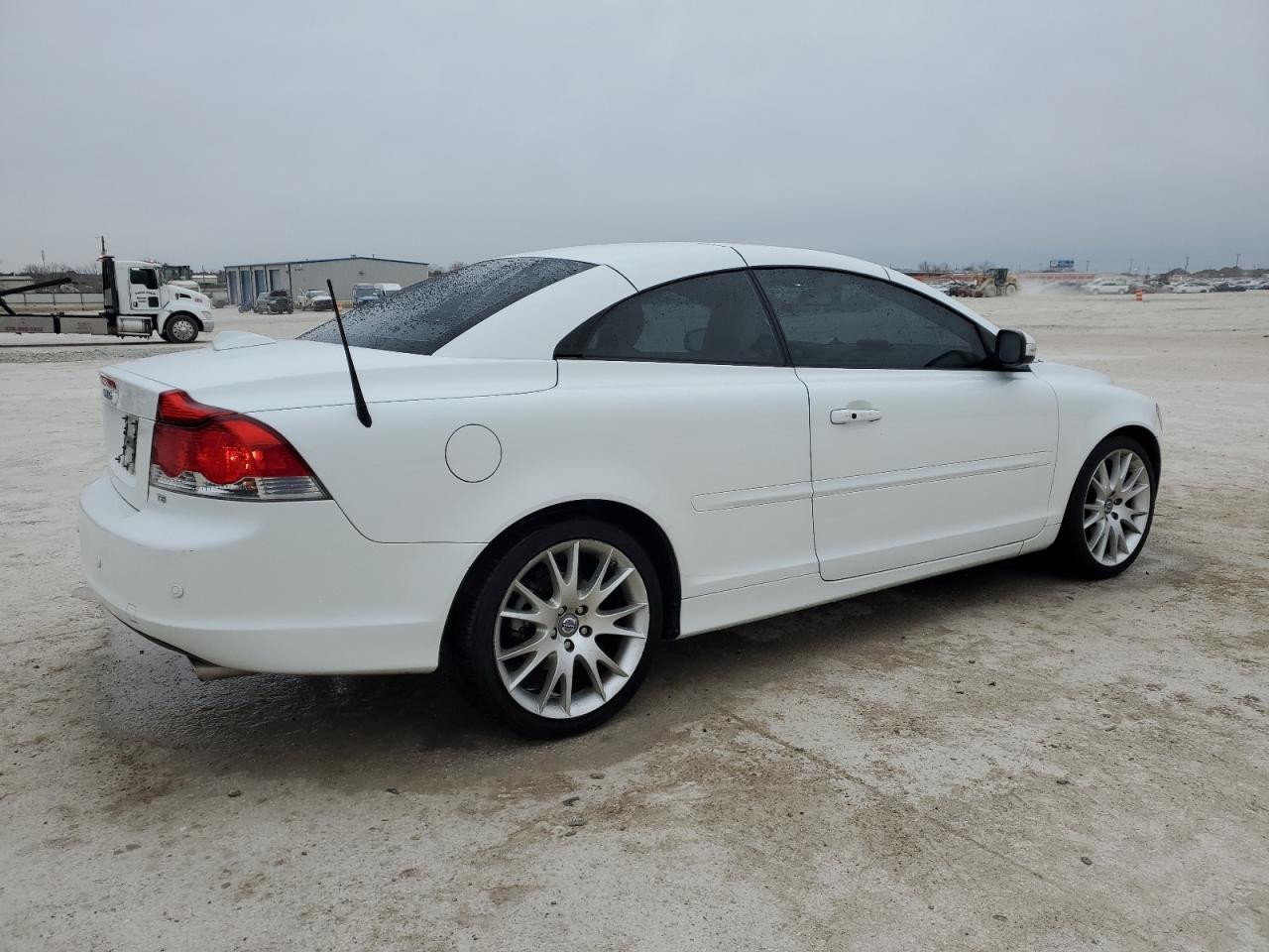 2008 Volvo C70 T5 - Image 3