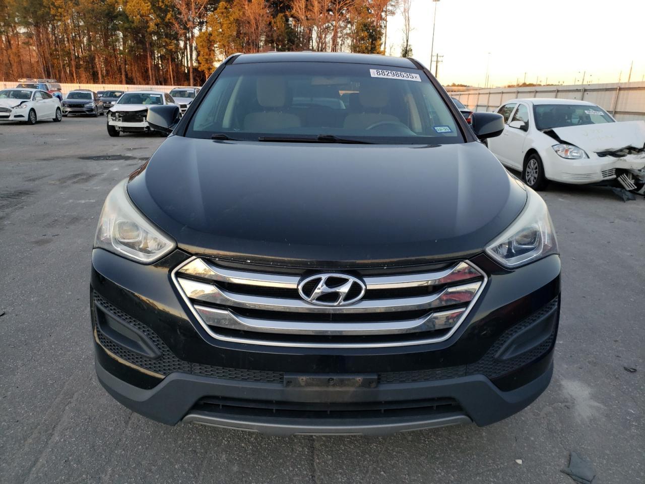 2015 Hyundai Santa Fe Sport 2.4L - Image 5