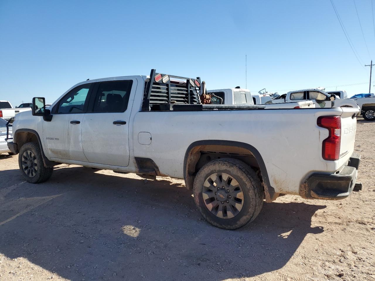 2024 Chevrolet Silverado K2500 Custom - Фото 2