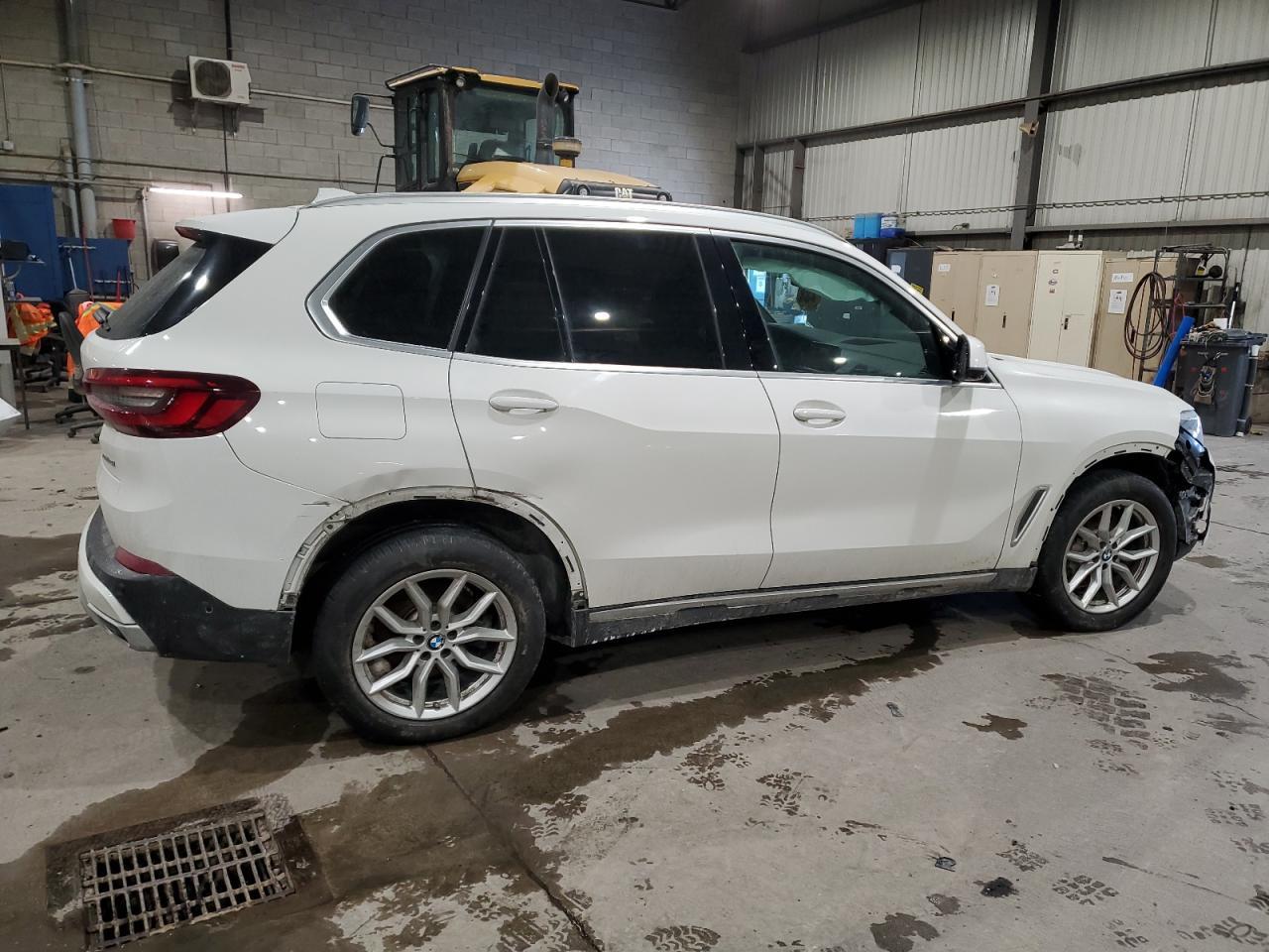2021 BMW X5 xDrive40I - Фото 3