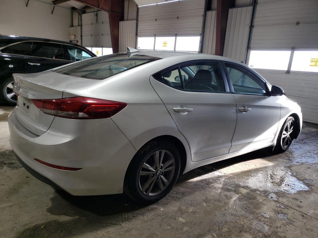 2017 Hyundai Elantra Se - Image 3