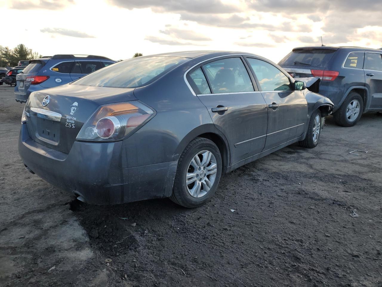 2012 Nissan Altima Base - Image 3
