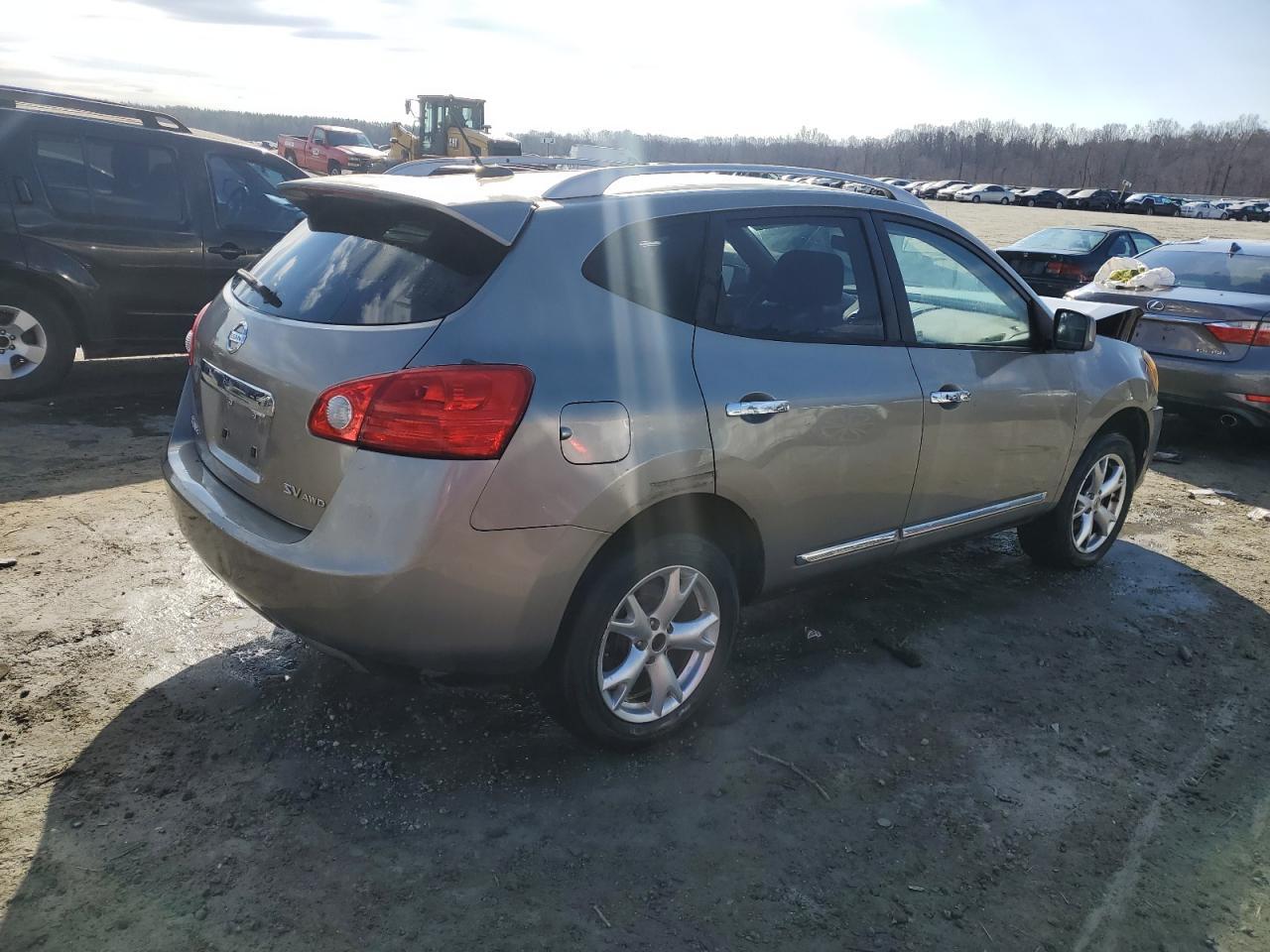 2011 Nissan Rogue S - Image 3