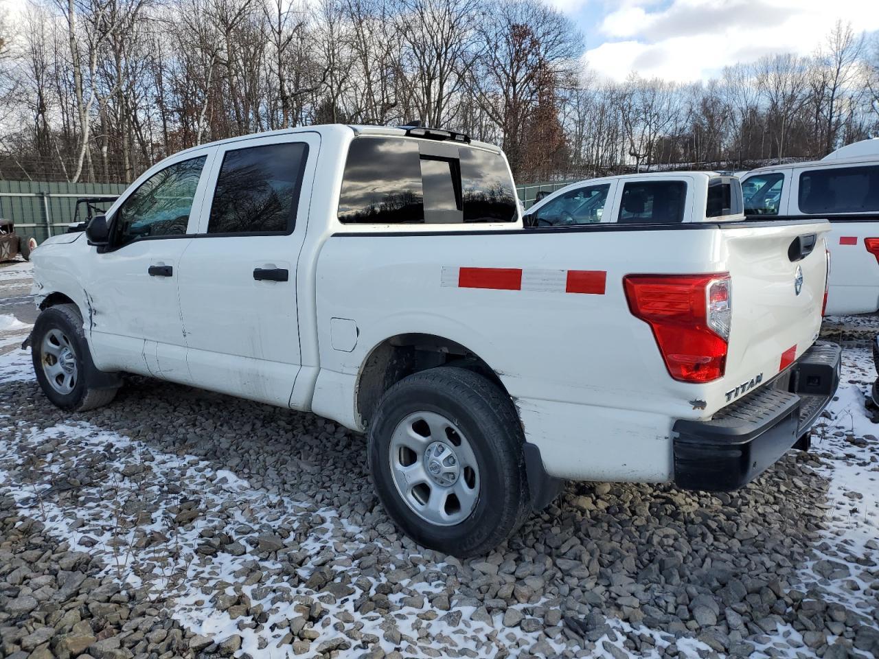 2022 Nissan Titan S - Image 3