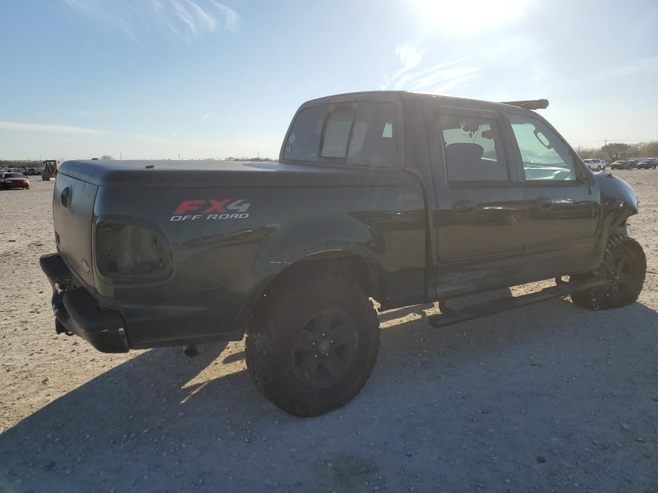 2003 Ford F150 Supercrew - Image 3