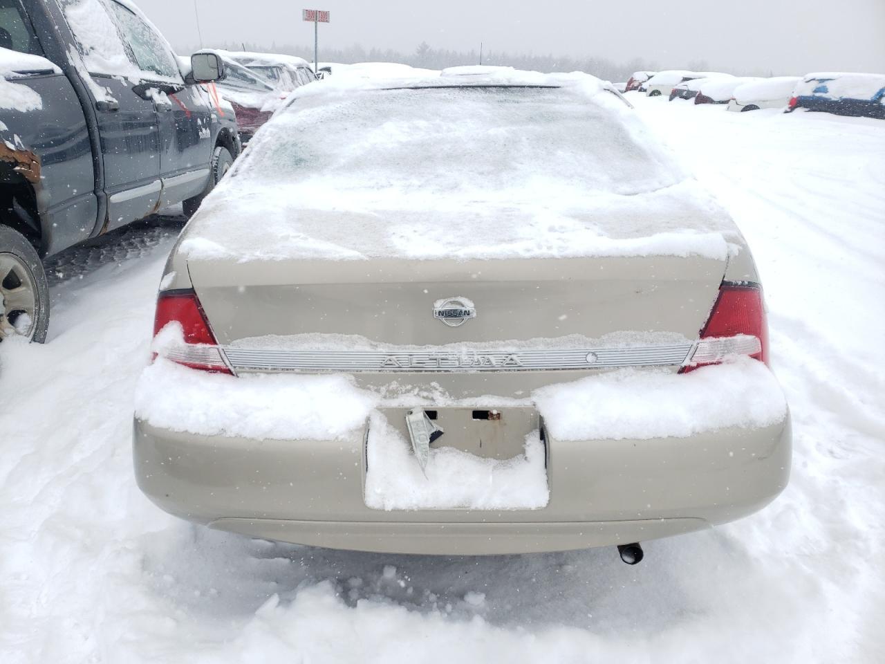 2000 Nissan Altima Xe - Фото 6