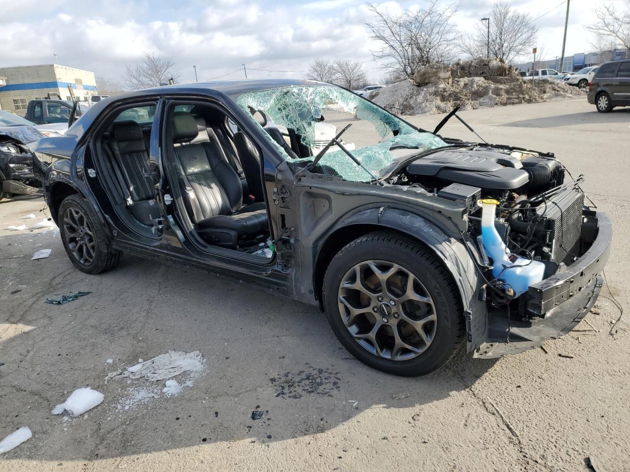 2018 Chrysler 300 S - Фото 4