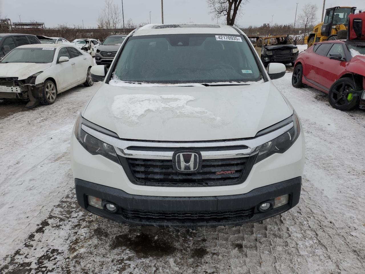2019 Honda Ridgeline Sport - Image 5