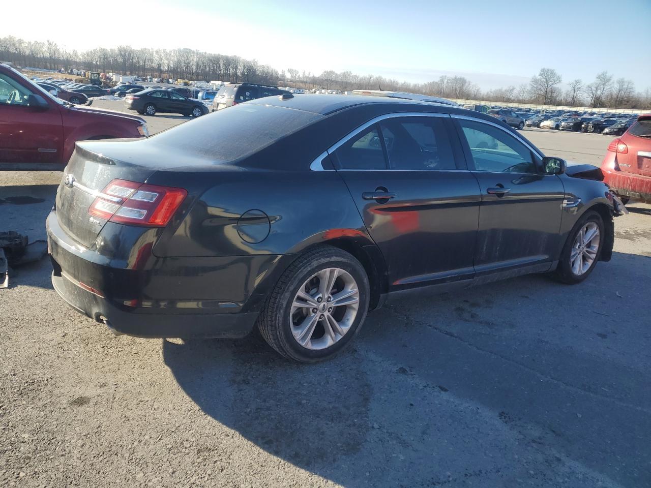 2013 Ford Taurus Sel - Image 3