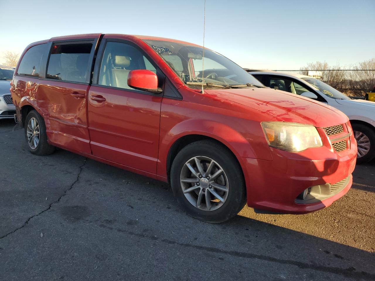 2014 Dodge Grand Caravan R/T - Фото 4