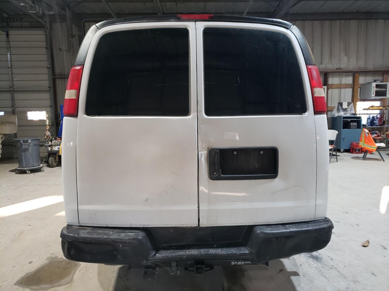 2013 Chevrolet Express G2500 - Фото 6