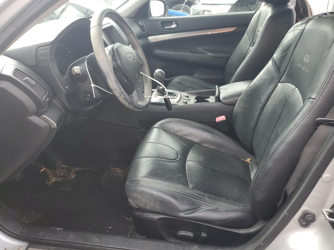 2011 Infiniti G37 - Image 7