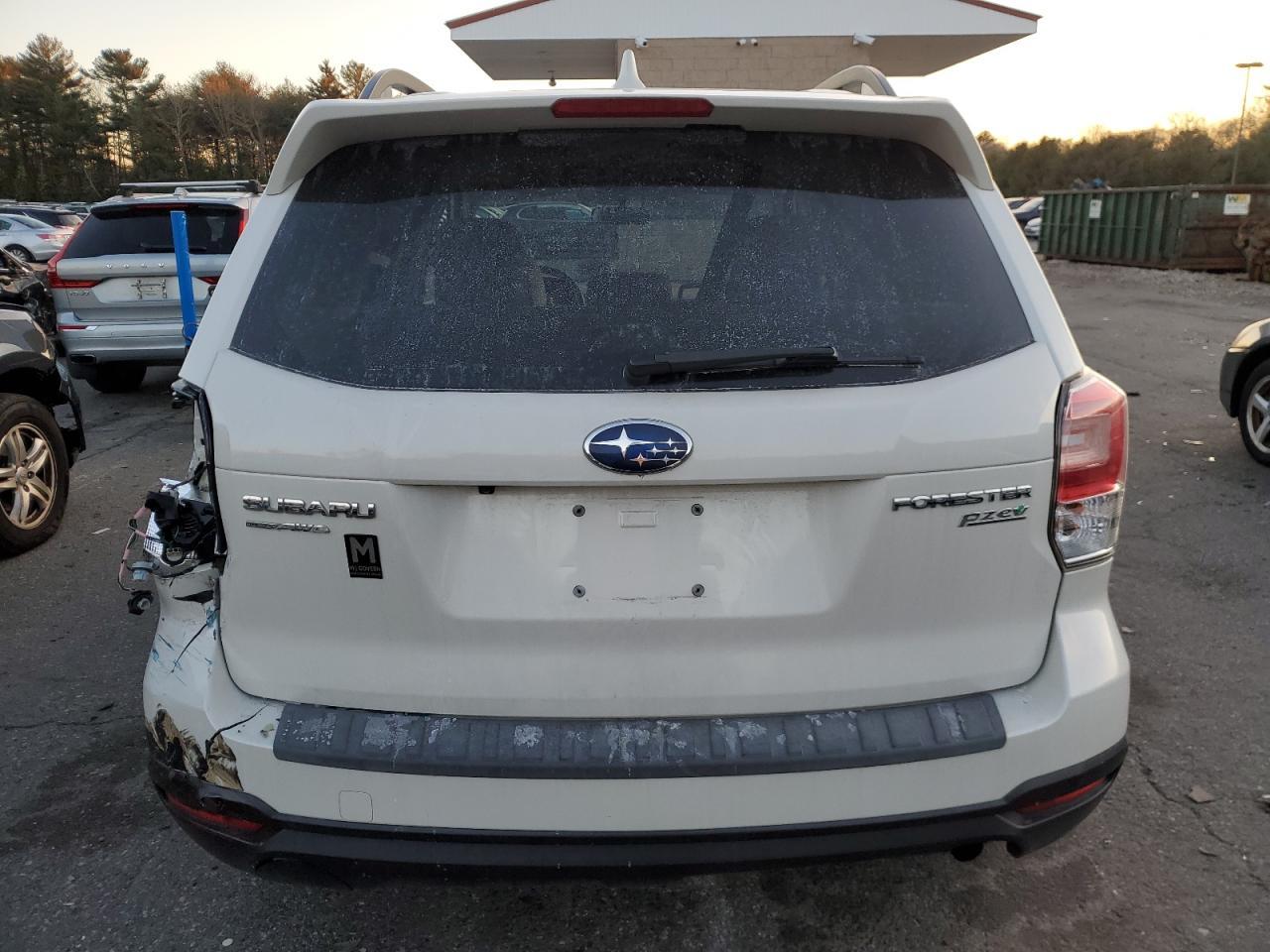 2017 Subaru Forester 2.5I Premium - Image 6