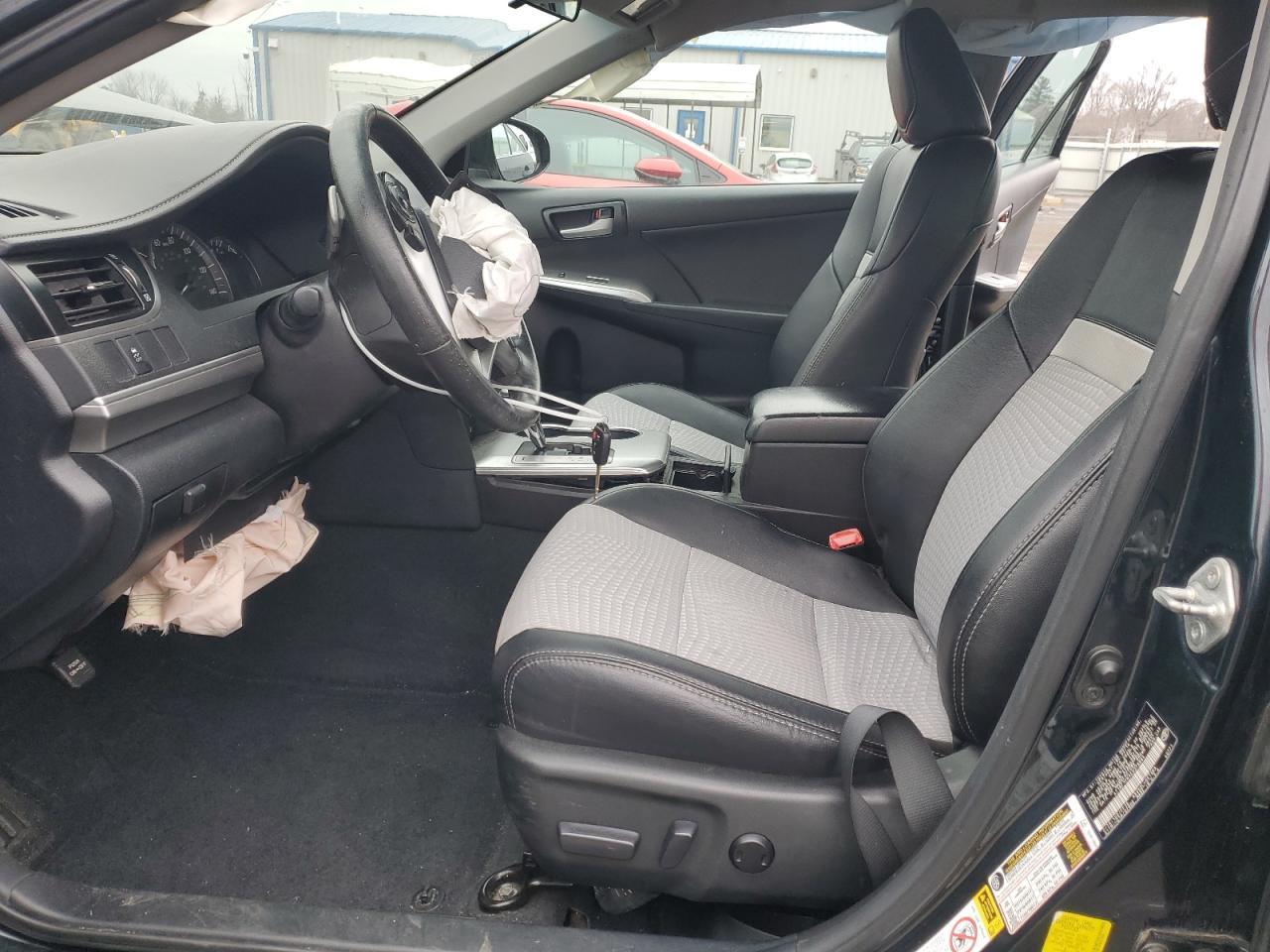 2014 Toyota Camry L - Фото 7
